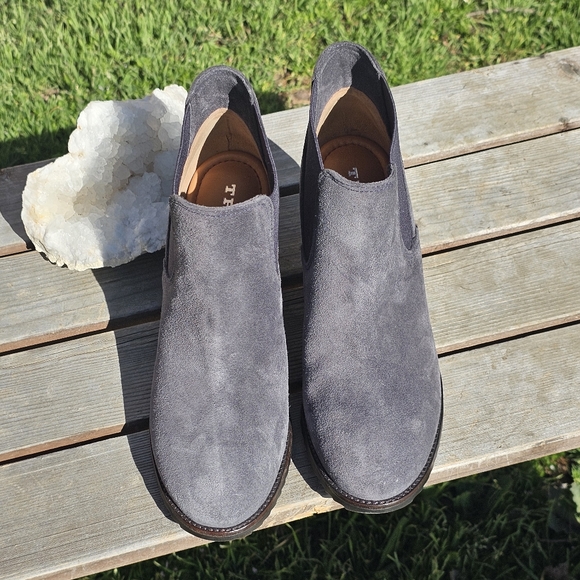 Trask Tatum wedge bootie in indigo suede - Picture 4 of 9